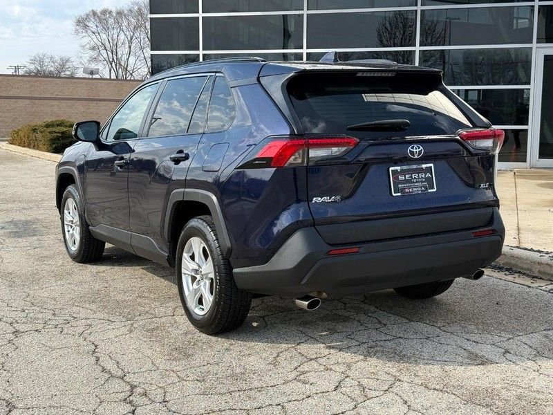 Used 2021 Toyota RAV4 XLE image 5