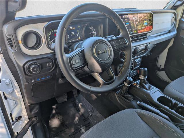 Used 2024 Jeep Wrangler Willys image 10