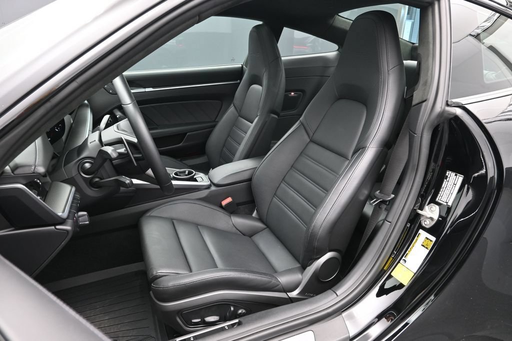 Certified 2022 Porsche 911 Turbo S AWD/4WD image 5