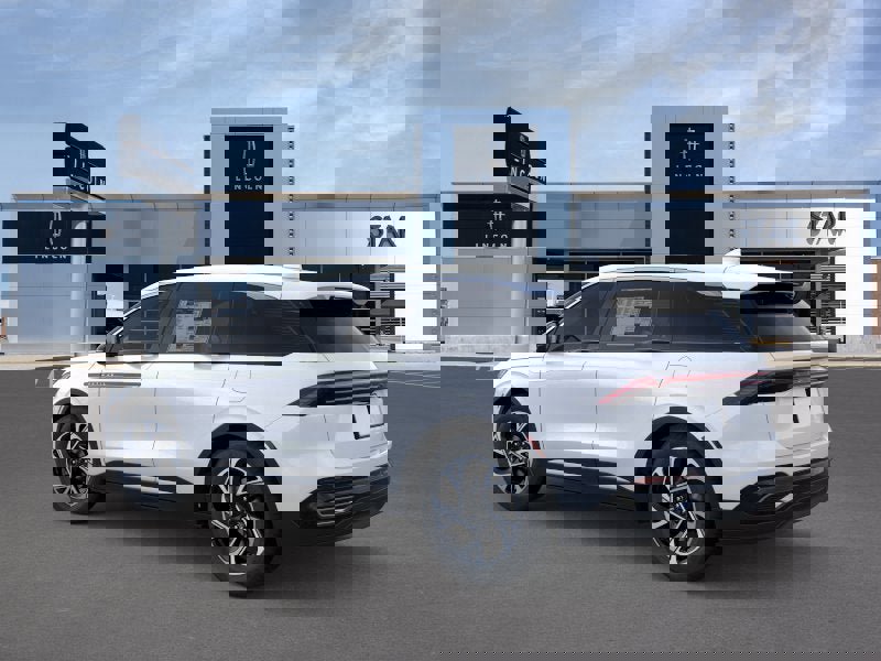 New 2026 Lincoln Nautilus Premier w/ Equipment Group 102A AWD/4WD image 4