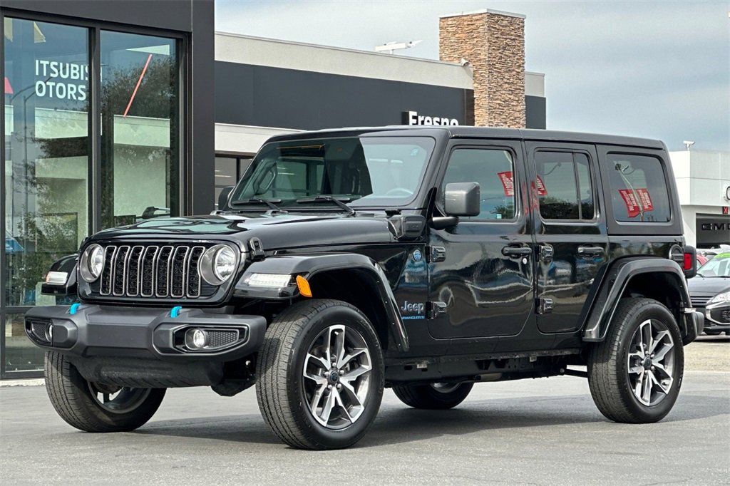 Used 2024 Jeep Wrangler Unlimited image 10