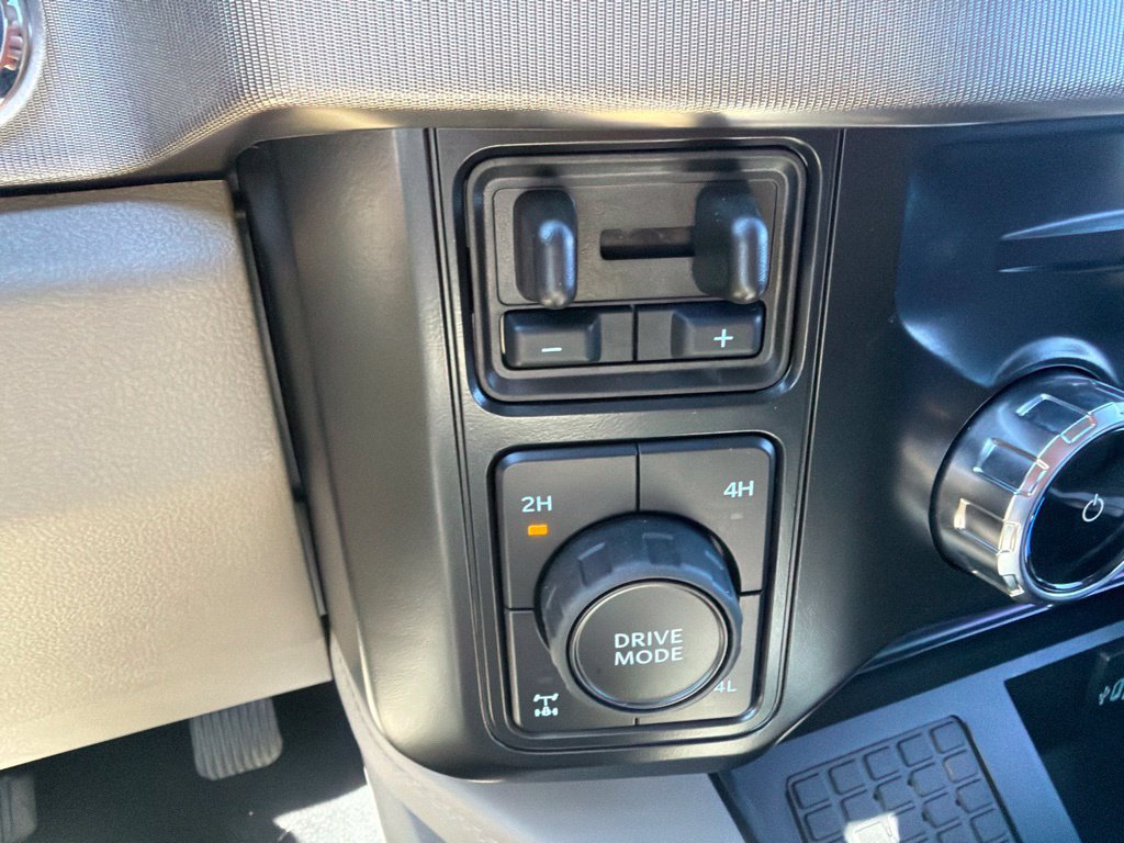 Used 2026 Ford F350 Platinum w/ Platinum Plus Package AWD/4WD image 35