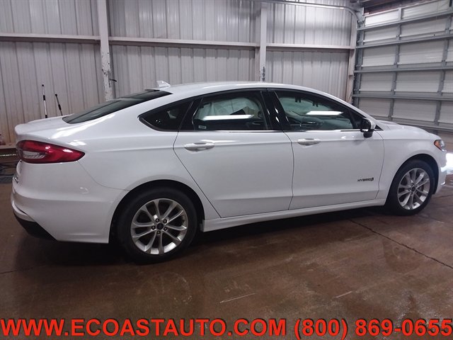 Used 2019 Ford Fusion SE image 6