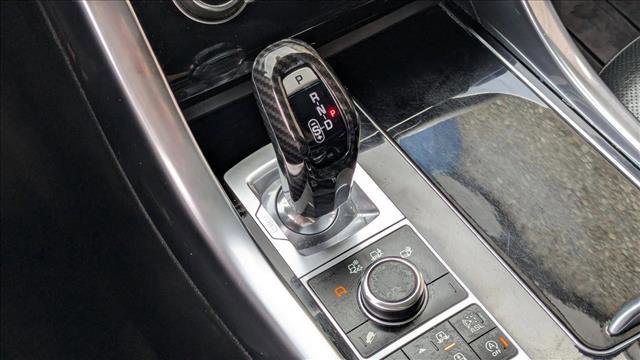Used 2014 Land Rover Range Rover Sport HSE image 19