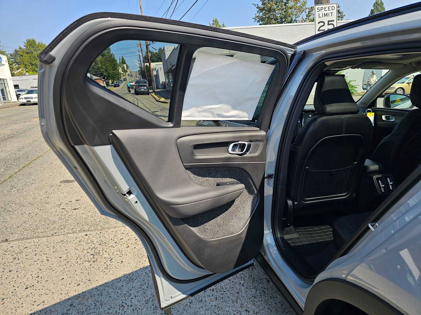 New 2026 Volvo XC40 B5 Plus w/ Protection Package Premier AWD/4WD image 16