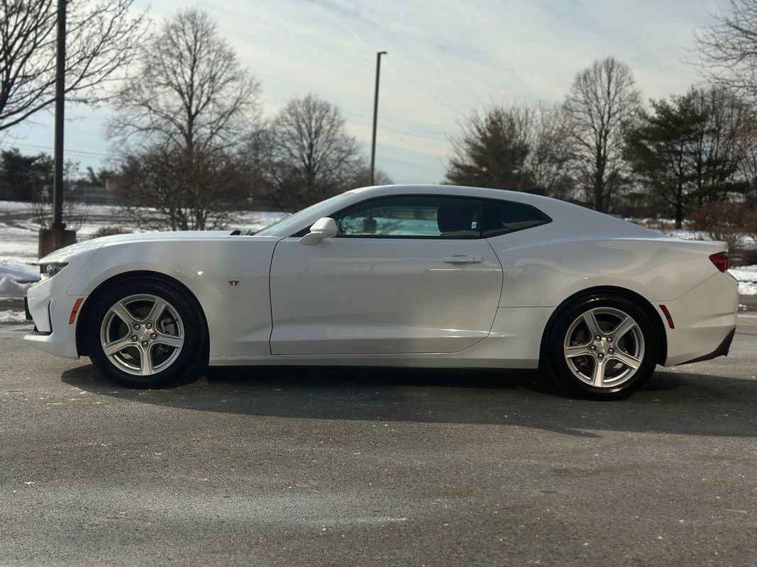 Used 2024 Chevrolet Camaro LT image 5