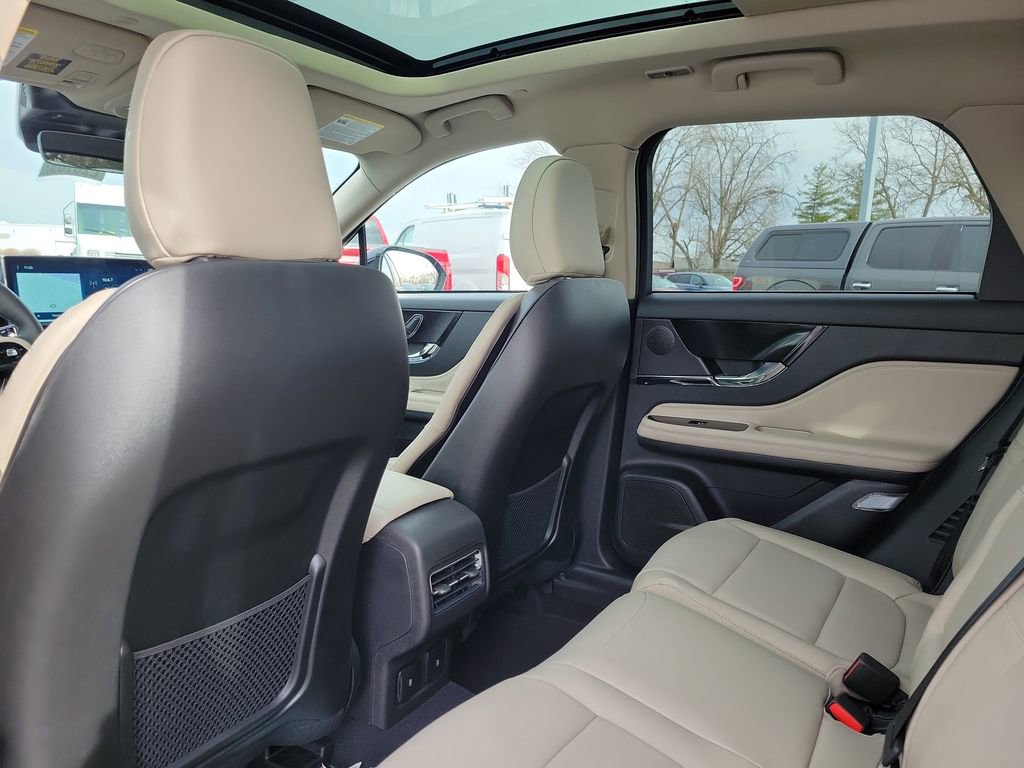 New 2026 Lincoln Corsair Reserve w/ Rear Removable Package Tray AWD/4WD image 15