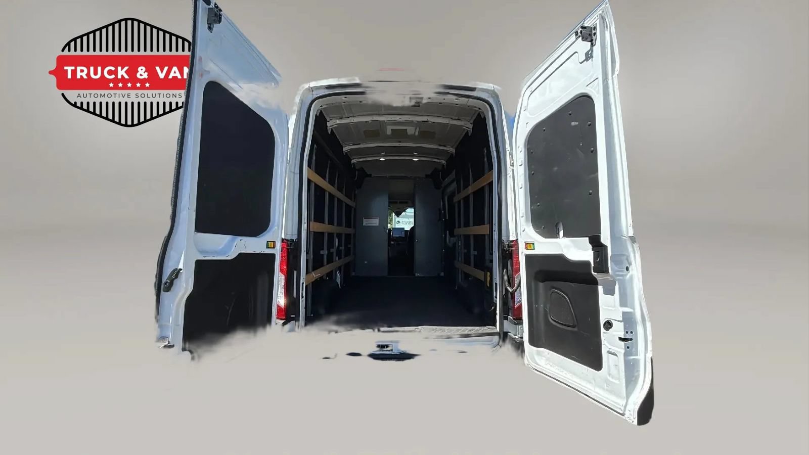 Used 2022 Ford E-Transit 148 High Roof w/ Load Area Protection Package RWD image 10