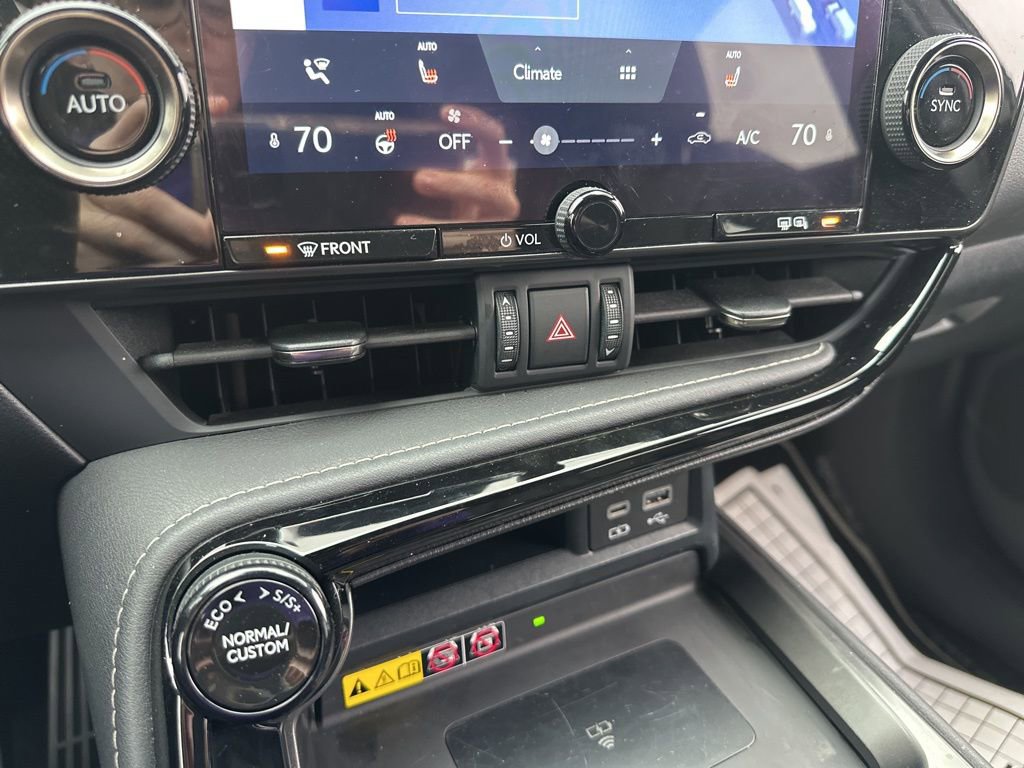 Used 2024 Lexus NX 350 F Sport AWD/4WD image 38