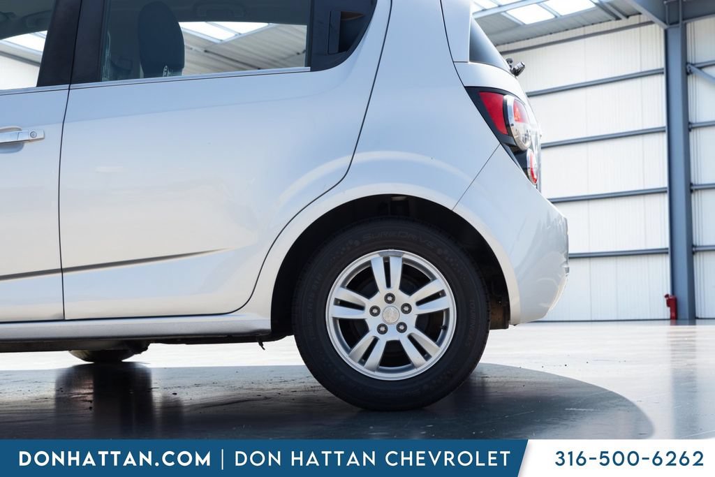 Used 2016 Chevrolet Sonic LT FWD image 29