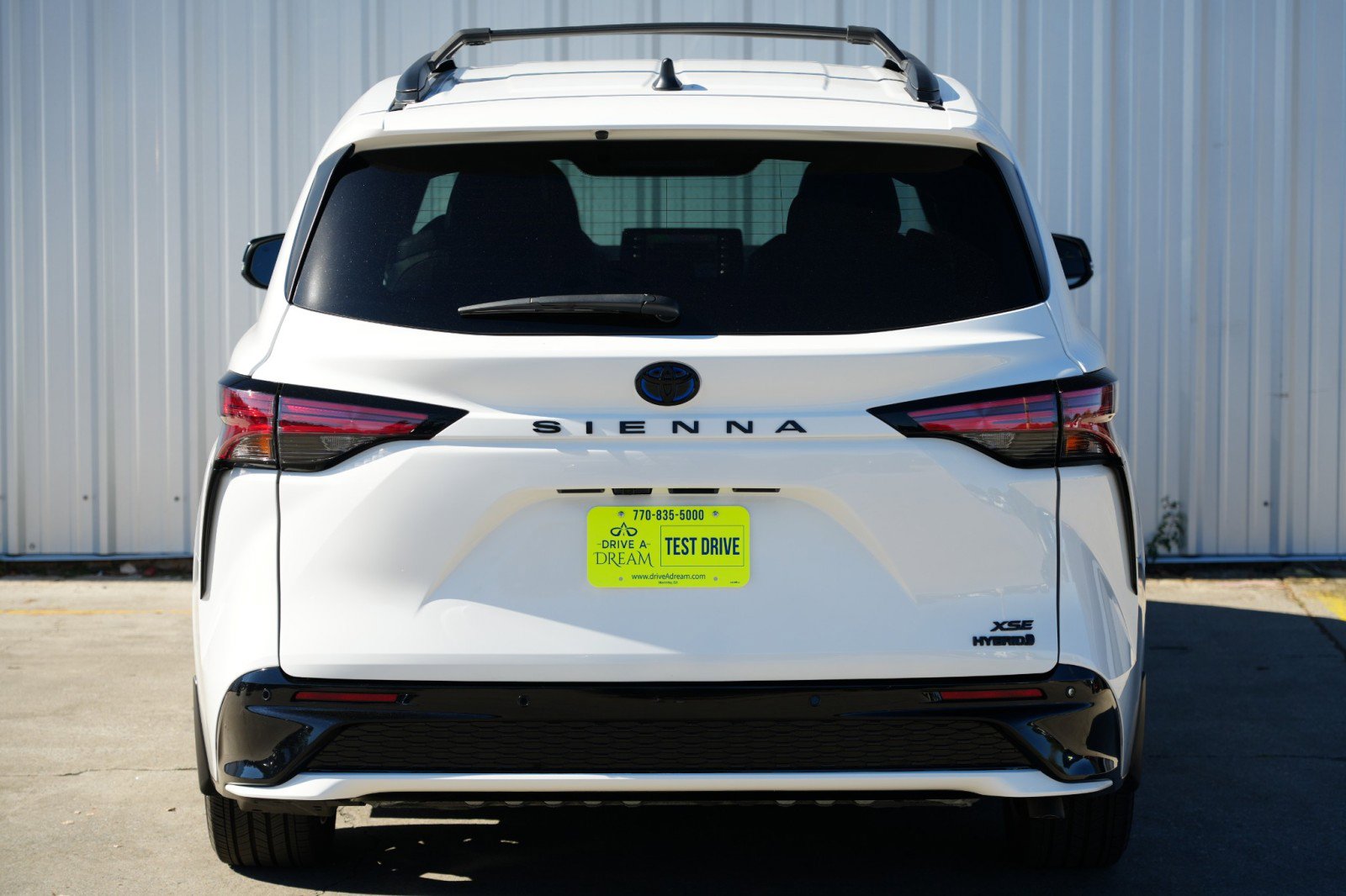 Used 2024 Toyota Sienna XSE w/ XSE Premium Package image 54