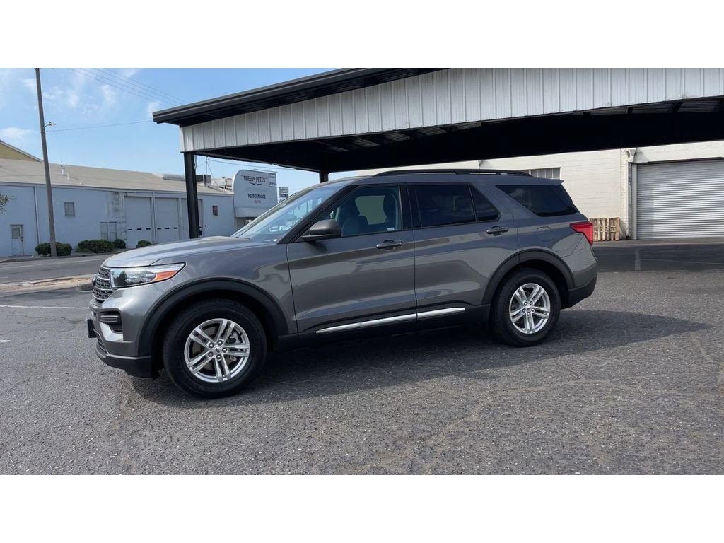 Used 2022 Ford Explorer XLT image 7