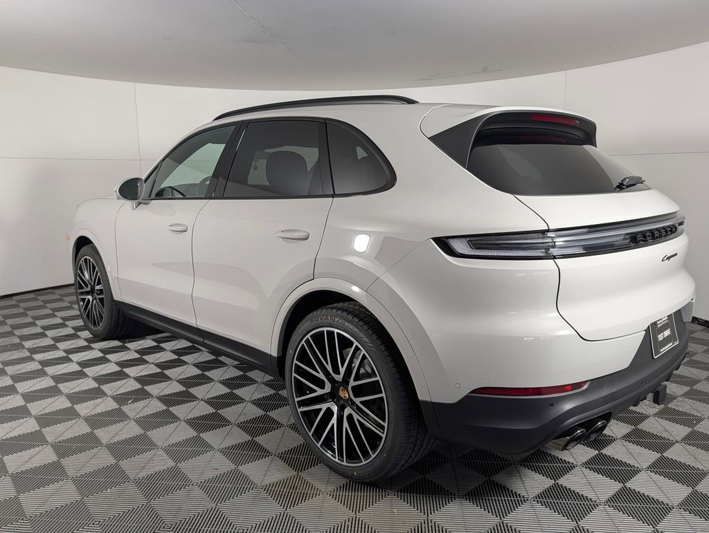 New 2026 Porsche Cayenne image 3