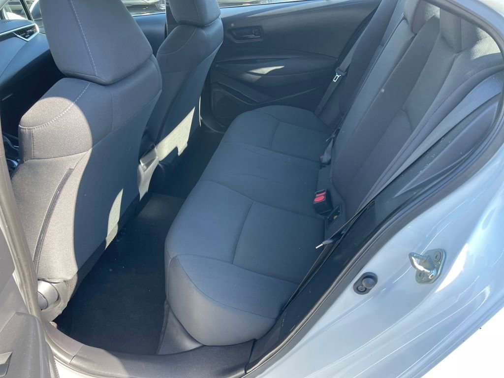 Used 2022 Toyota Corolla LE image 32