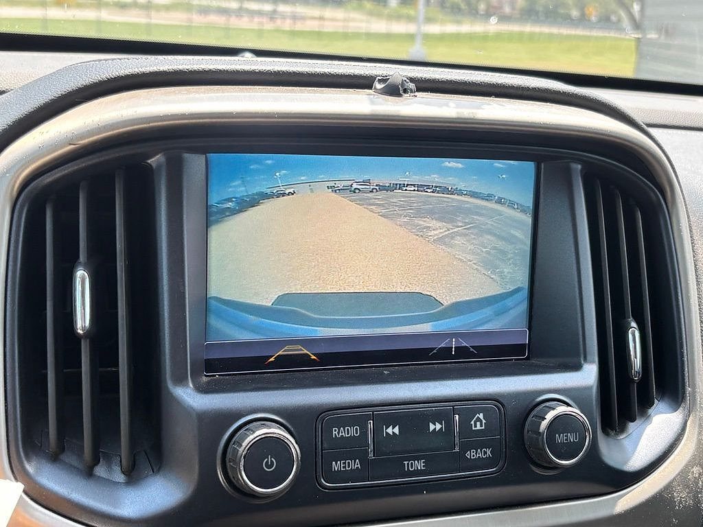Used 2018 GMC Canyon Denali RWD image 9