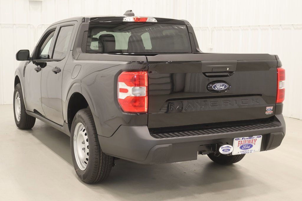 New 2025 Ford Maverick XL image 6