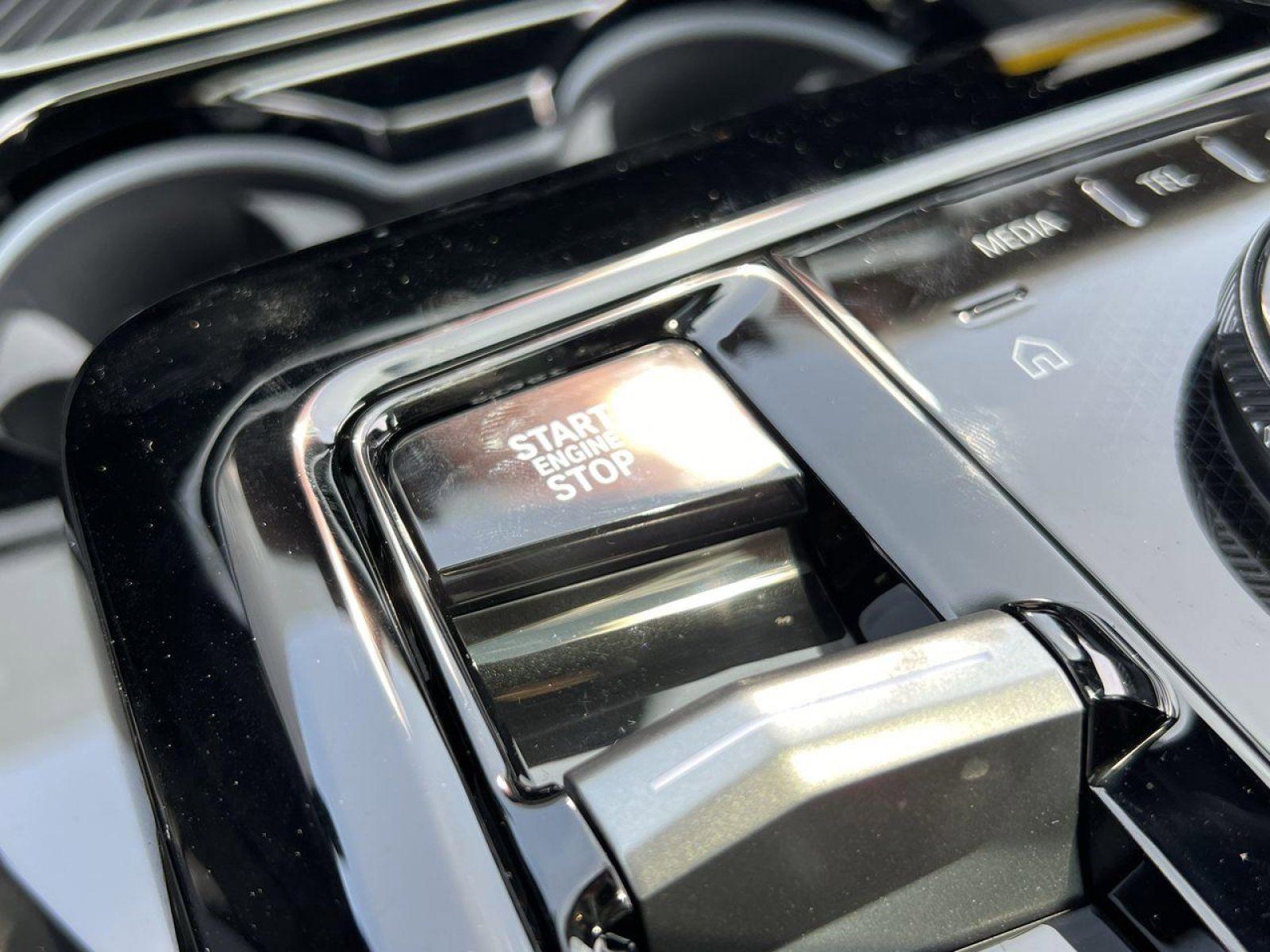 Certified 2025 BMW 530i xDrive w/ Premium Package image 31