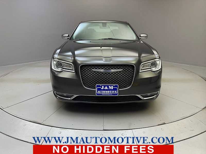 Used 2019 Chrysler 300 Limited image 8