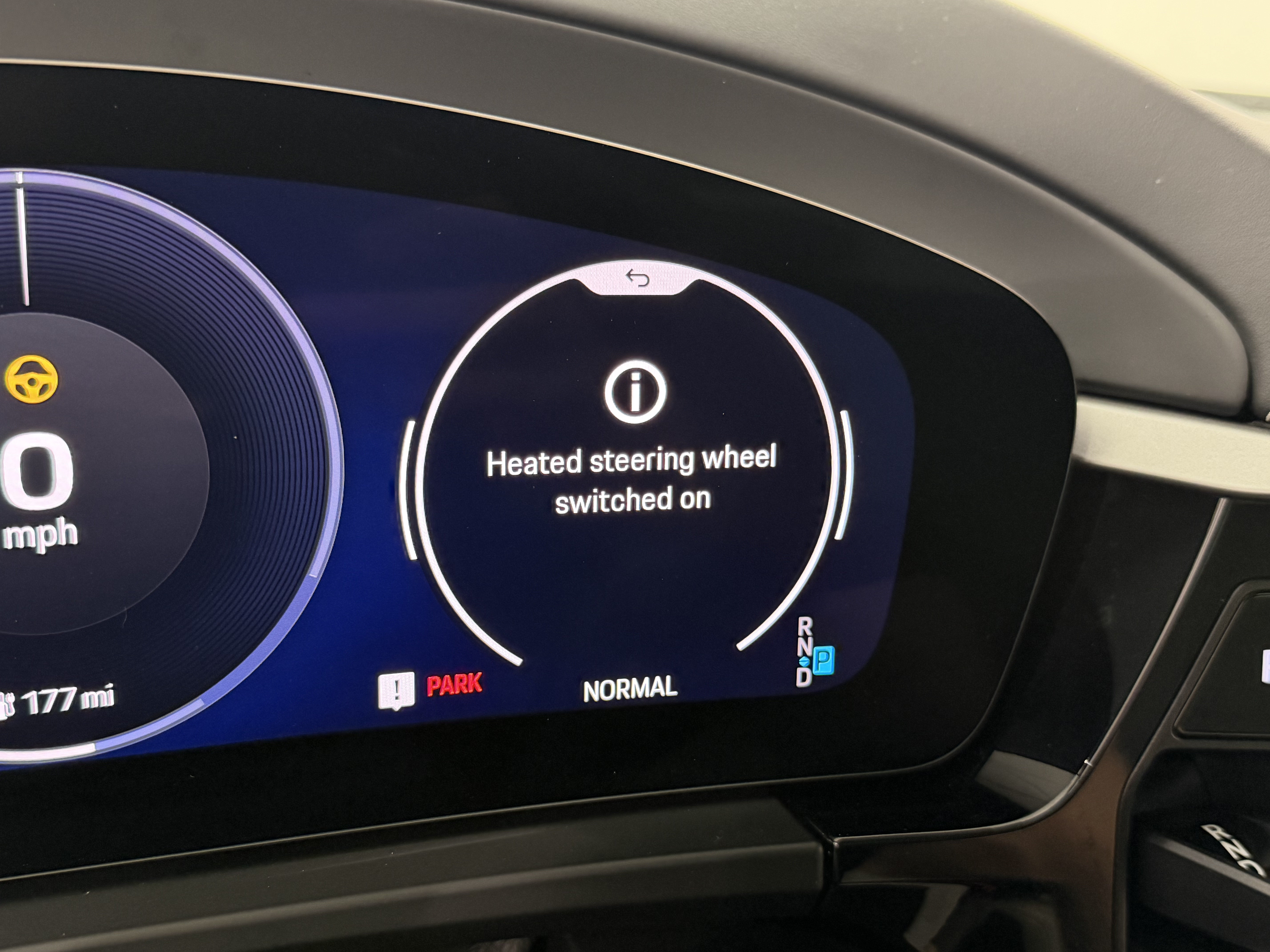 Certified 2025 Porsche Macan 4 Electric AWD/4WD image 55