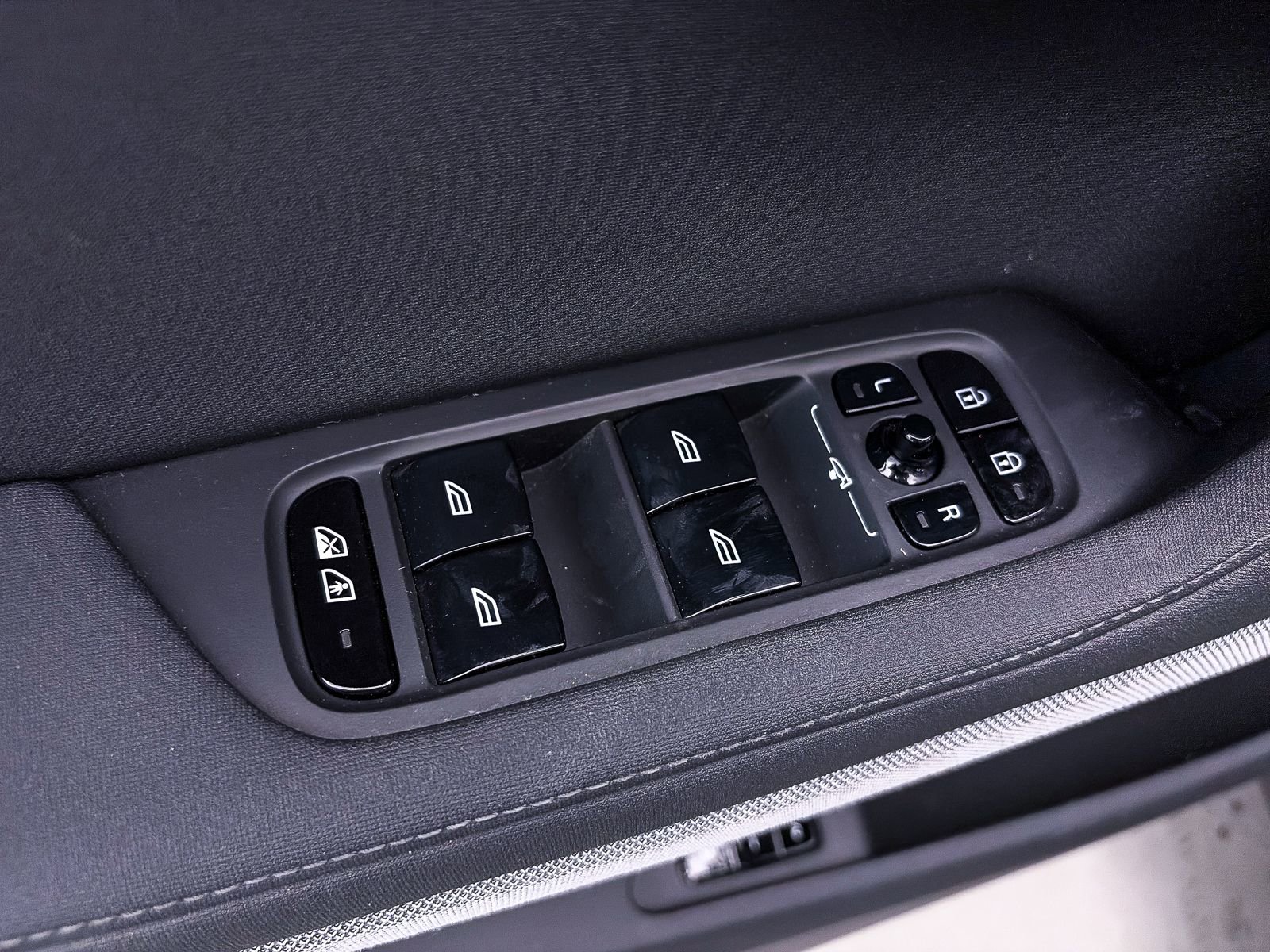 Used 2023 Polestar Polestar 2 w/ Pilot Pack image 16