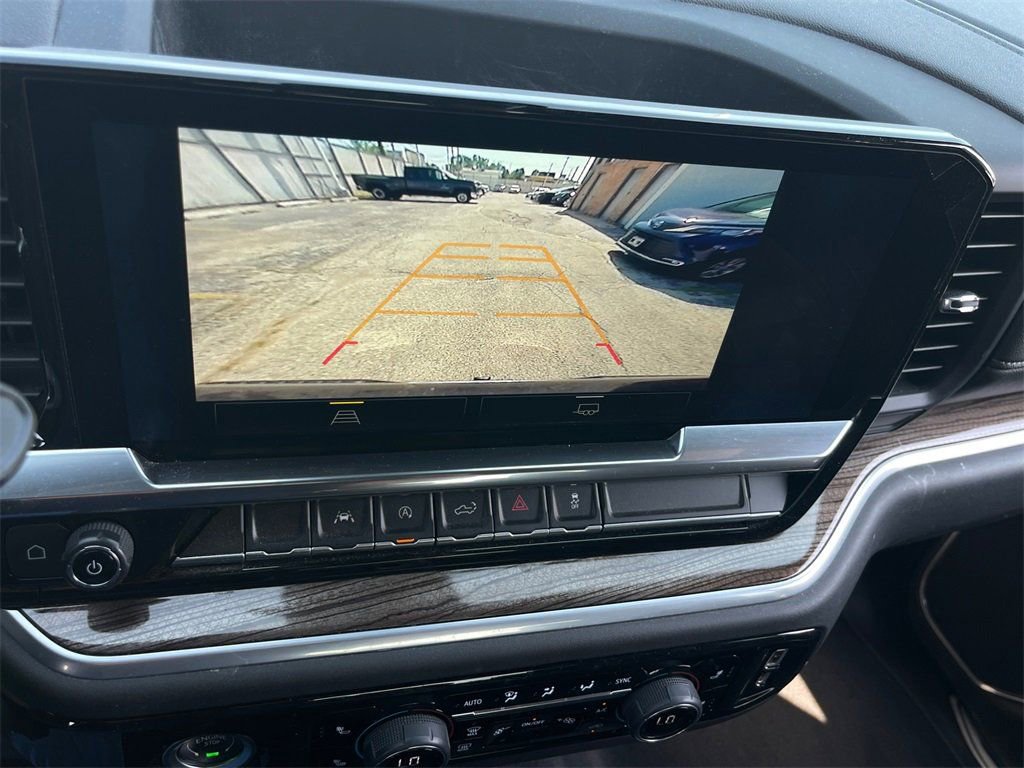 Used 2022 Chevrolet Silverado 1500 LT image 17