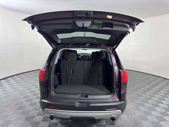 Used 2018 GMC Acadia SLE image 13