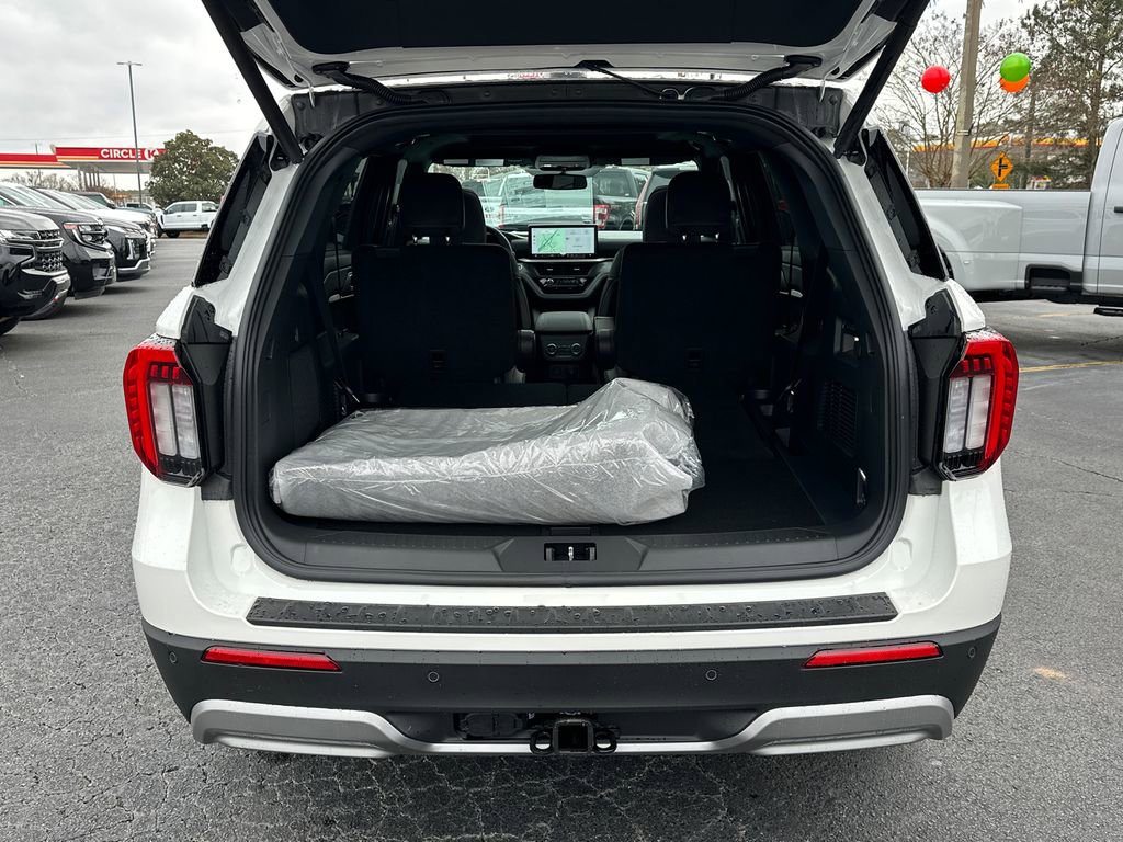 New 2026 Ford Explorer Platinum image 18