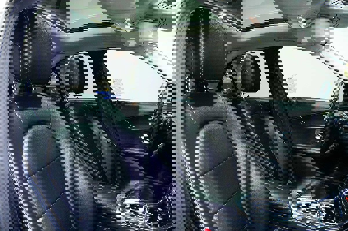 Used 2016 Mercedes-Benz C 350e Sedan image 30