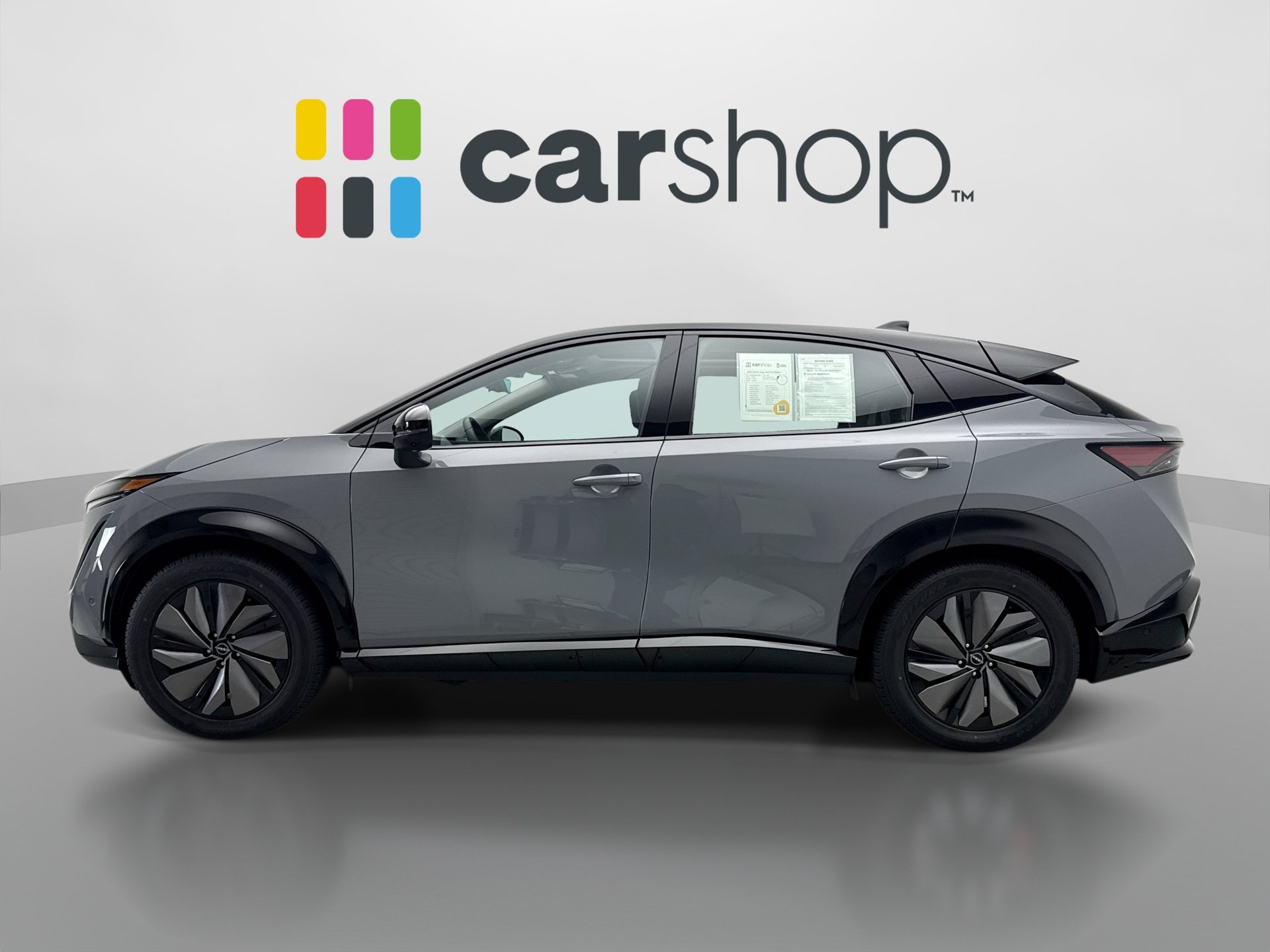Used 2024 Nissan Ariya AWD image 2