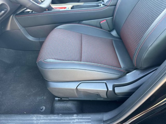 New 2027 Nissan Kicks SR FWD image 19