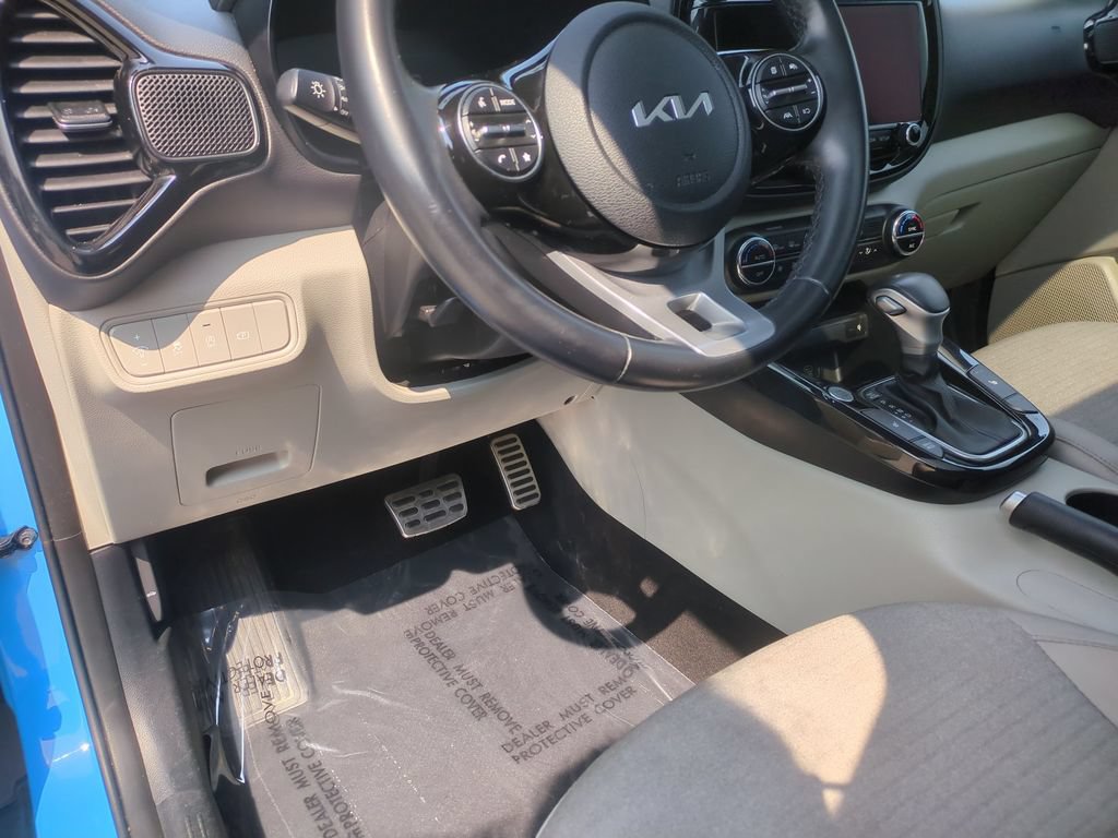 Used 2024 Kia Soul EX FWD image 9