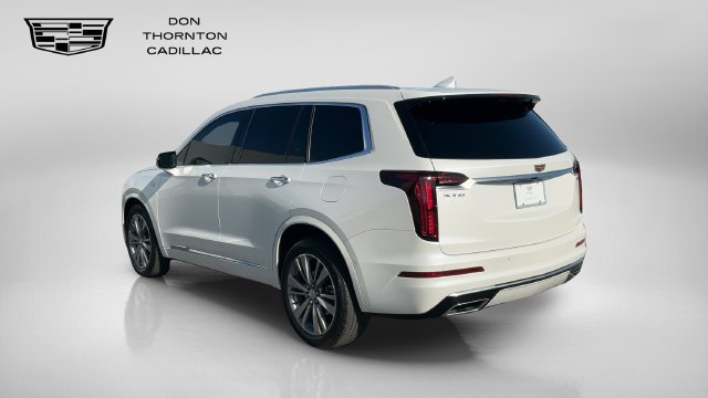 Used 2022 Cadillac XT6 Premium Luxury w/ Technology Package FWD image 3