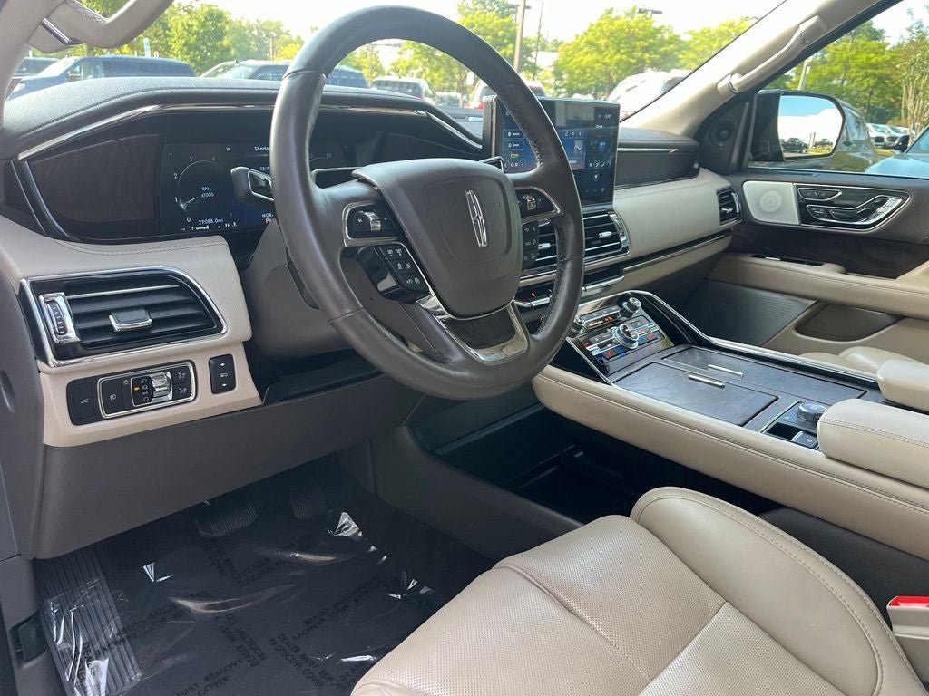 Certified 2023 Lincoln Navigator L Reserve AWD/4WD image 27