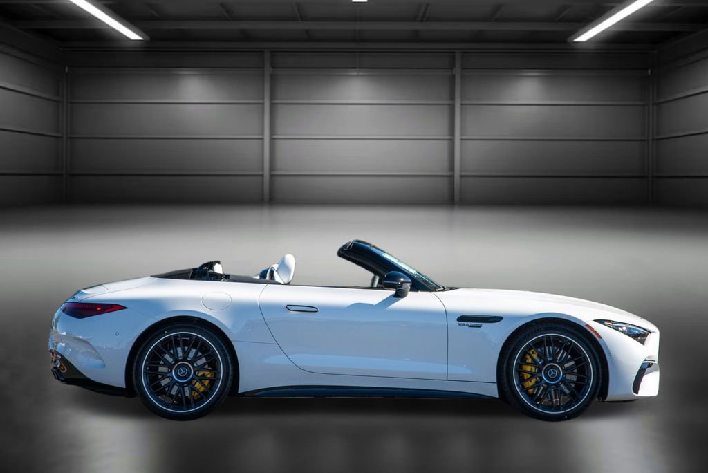 New 2026 Mercedes-Benz SL 63 AMG 4MATIC image 9