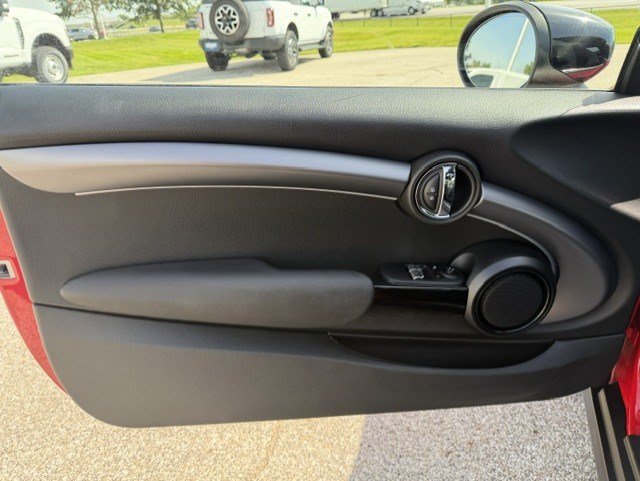 Used 2022 MINI Cooper S w/ Premium Package FWD image 11