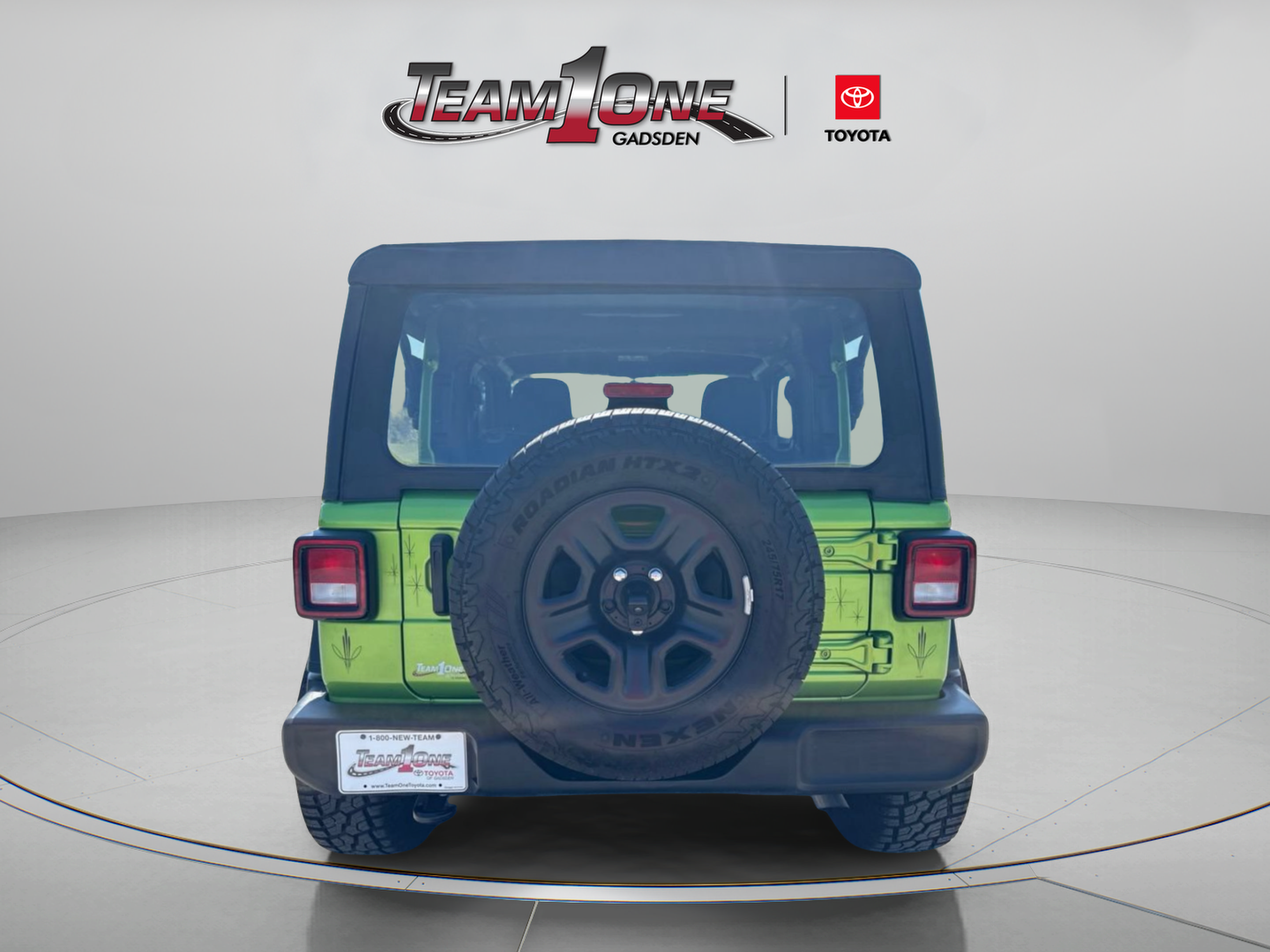 Used 2025 Jeep Wrangler Sport AWD/4WD image 9