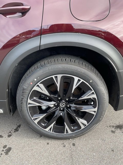 Used 2024 MAZDA CX-90 Plug-In Hybrid w/ Premium Pkg image 19