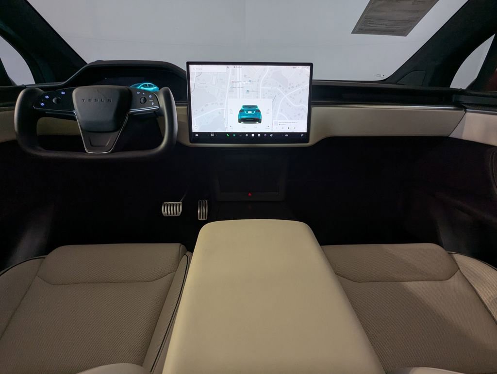 Used 2022 Tesla Model X Plaid image 5