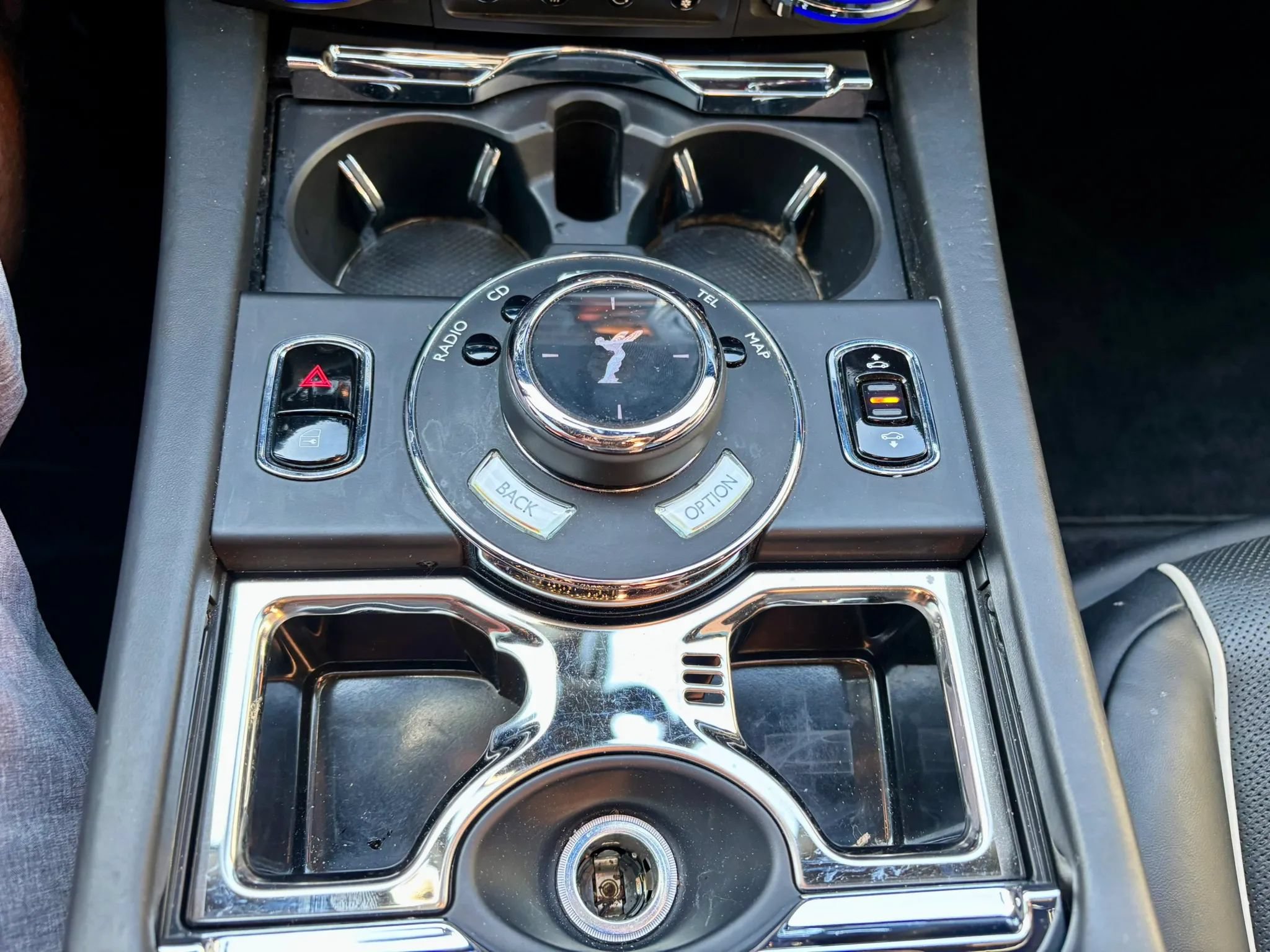 Used 2016 Rolls-Royce Wraith RWD image 18
