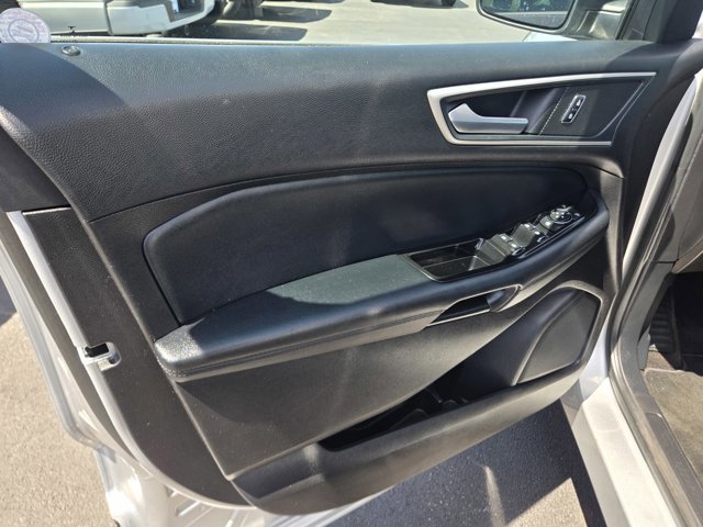 Used 2017 Ford Edge SEL w/ Equipment Group 201A AWD/4WD image 34