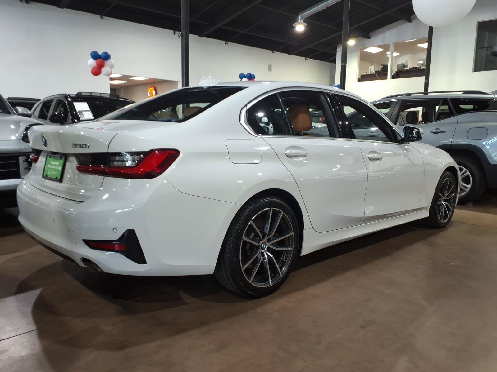 Used 2021 BMW 330i xDrive Sedan w/ Premium Package AWD/4WD image 6
