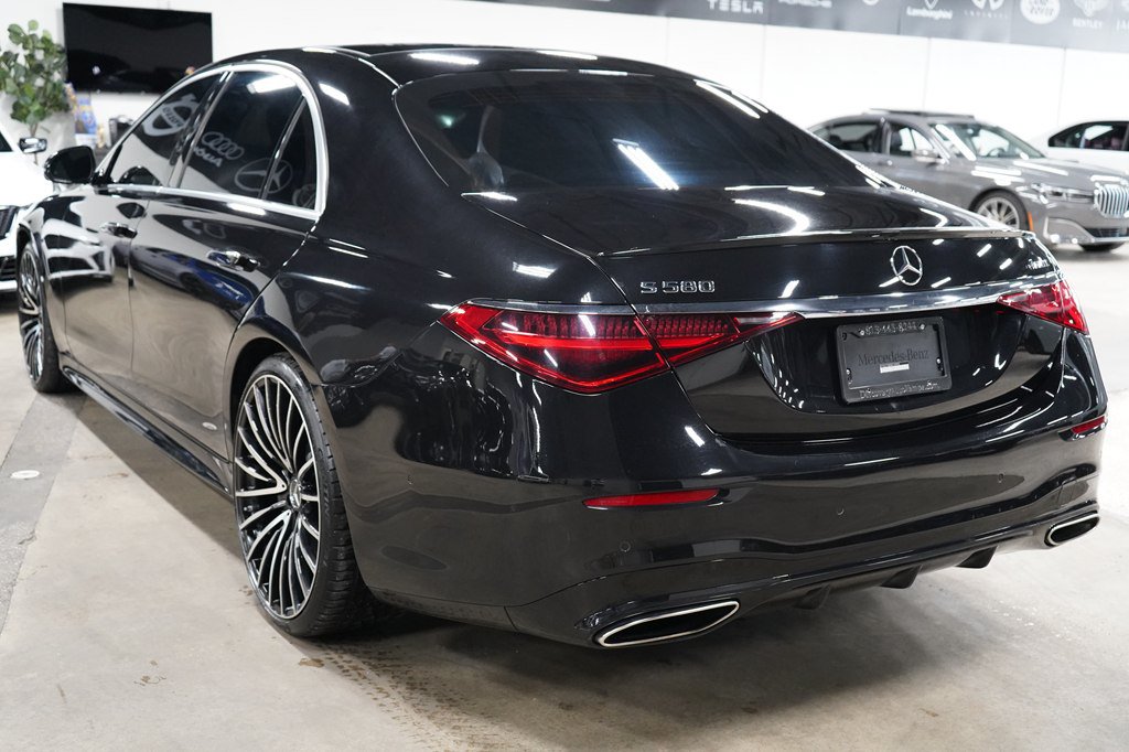 Used 2022 Mercedes-Benz S 580 4MATIC Sedan image 3