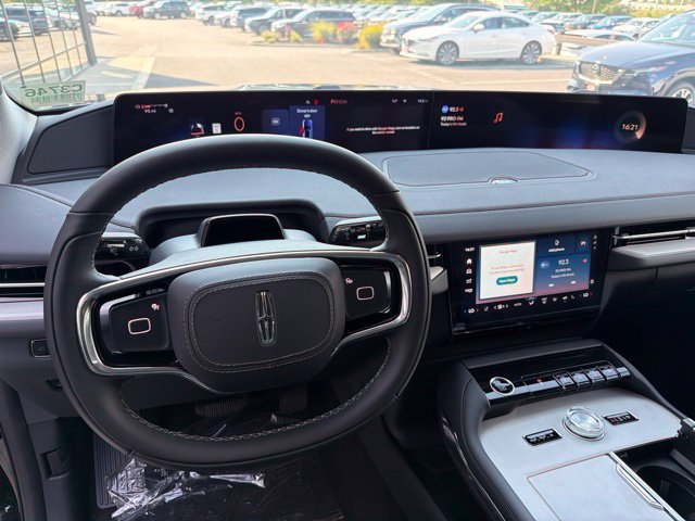 New 2027 Lincoln Navigator Premiere AWD/4WD image 14