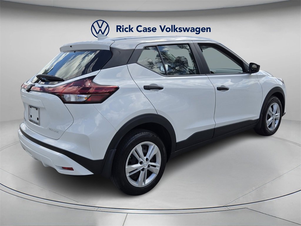 Used 2024 Nissan Kicks S image 6