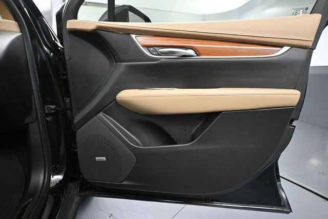 Used 2019 Cadillac XT5 Platinum AWD/4WD image 48