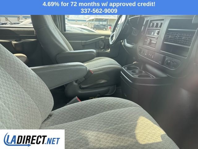 Used 2017 Chevrolet Express 3500 LT w/ LT Preferred Equipment Group image 8