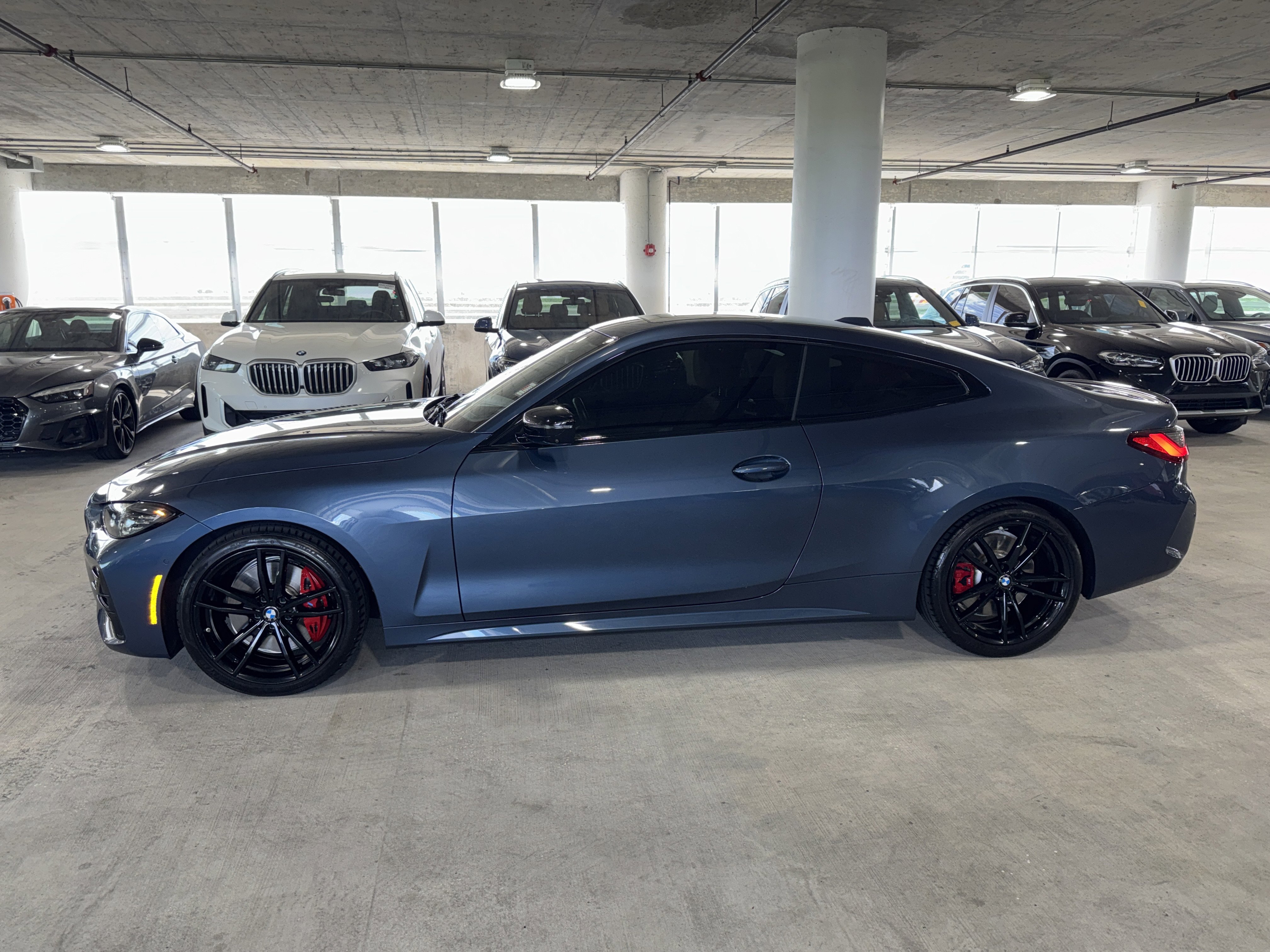 Used 2024 BMW 430i Coupe w/ M Sport Package RWD image 5