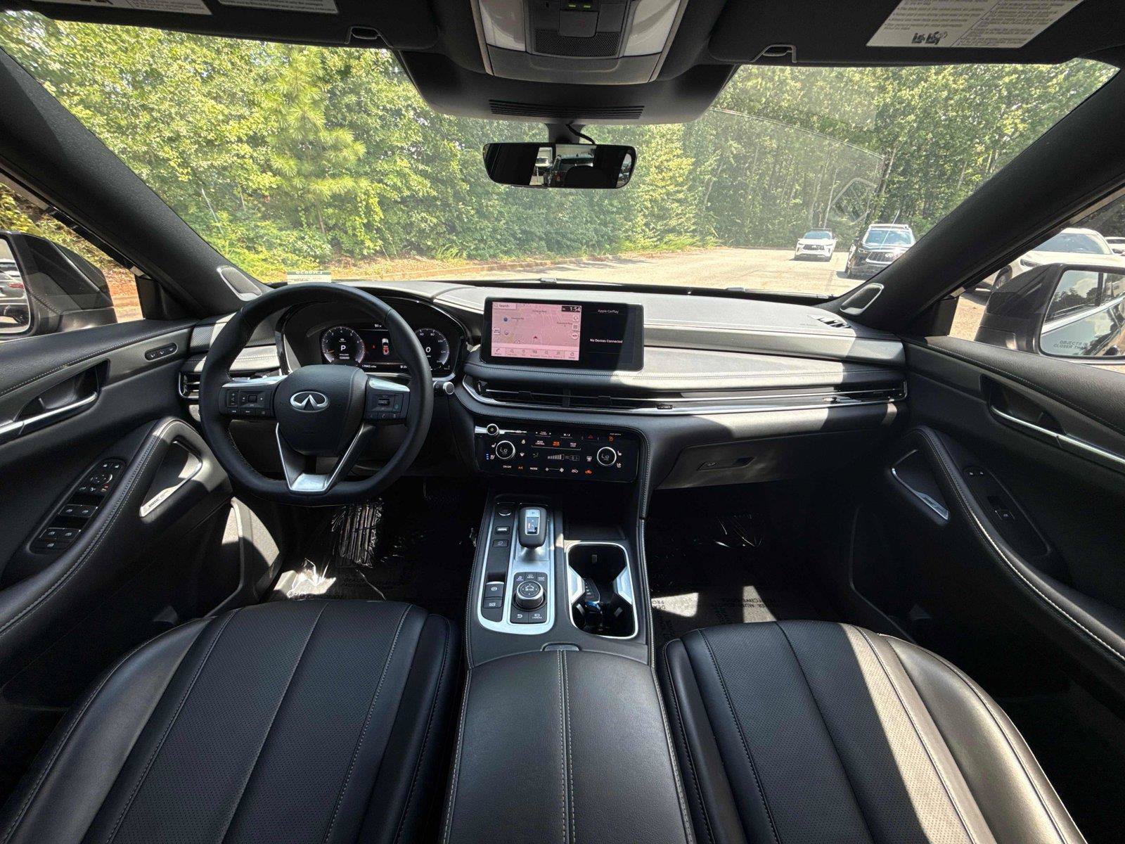 Used 2025 INFINITI QX60 Luxe w/ Black Edition FWD image 13