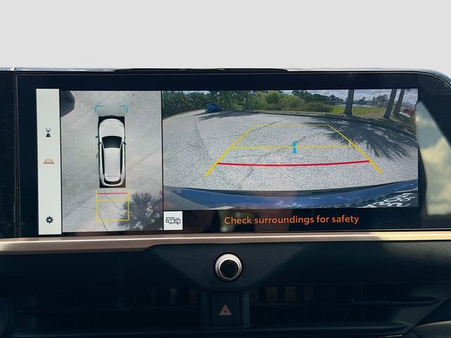 Used 2026 Toyota Crown Signia w/ Advanced Technology Package image 34