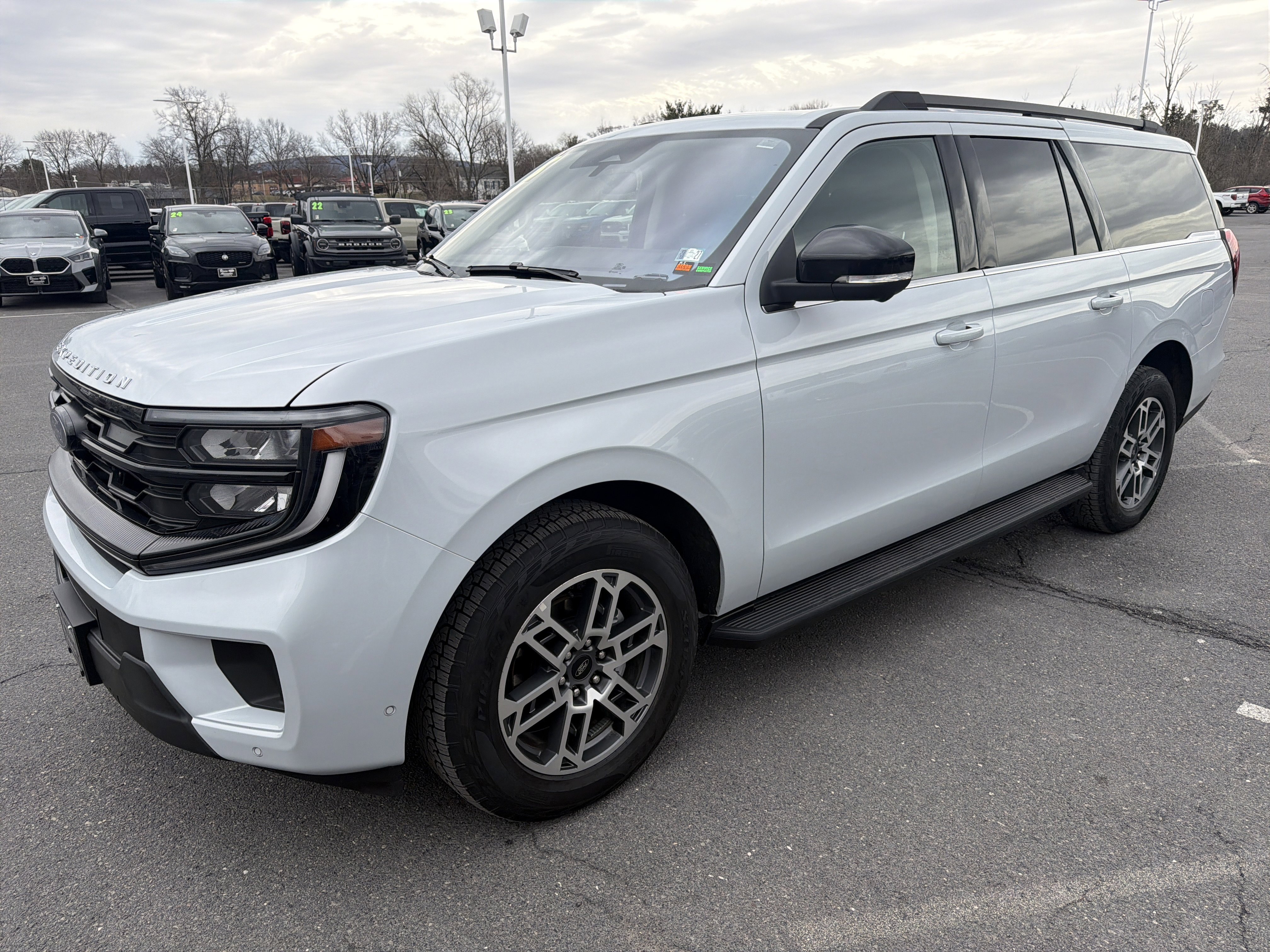 Used 2025 Ford Expedition Max Active image 8